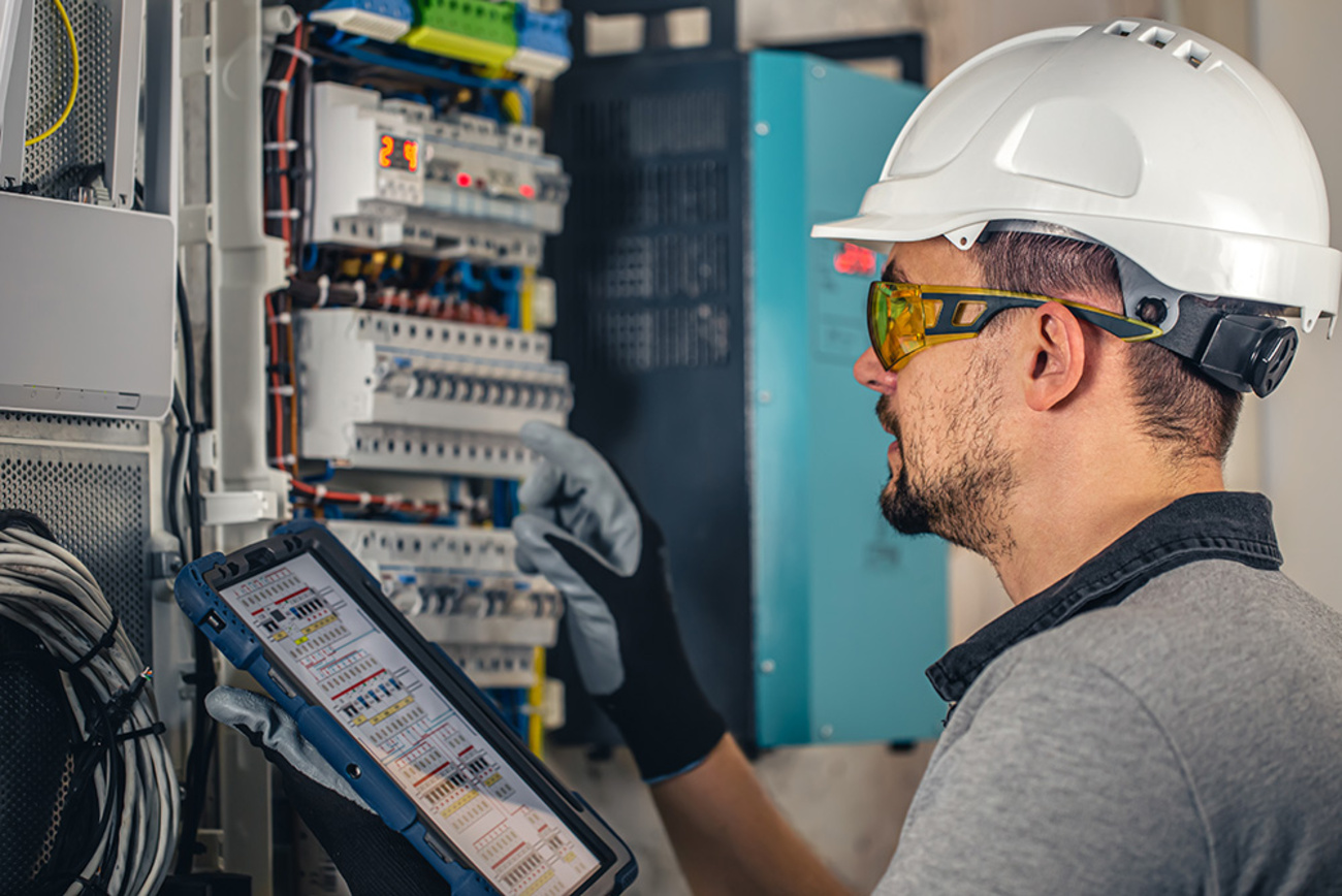 Industrie und Gewerbe bei Völker Elektrotechnik in Karlstadt am Main